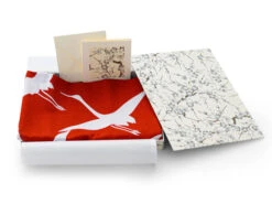 Geschenkset Chiyogami Mit Furoshiki Kuren L, Rot 15 Geschenkset Chiyogami Mit Furoshiki Kuren L, Rot -Japan Kunst Verkauf geschenkset chiyogami mit furoshiki kuren l rot 1